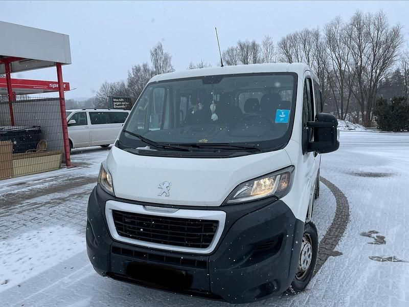 Gebraucht Peugeot Boxer 131 PS (96 kW) 2018 Weiß Van