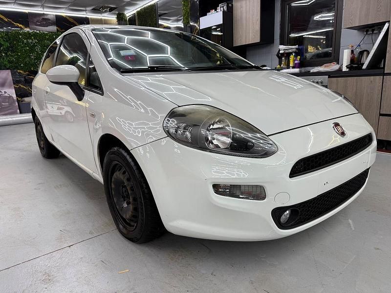Gebraucht Fiat Punto Pop 84 PS (61 kW) 2012 Limousine