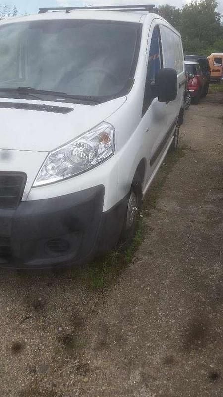 Lack weiss banquise/deckende Gebraucht 2015 Peugeot Expert Van | 6.000 € (Guter Preis) - Bild 1/4
