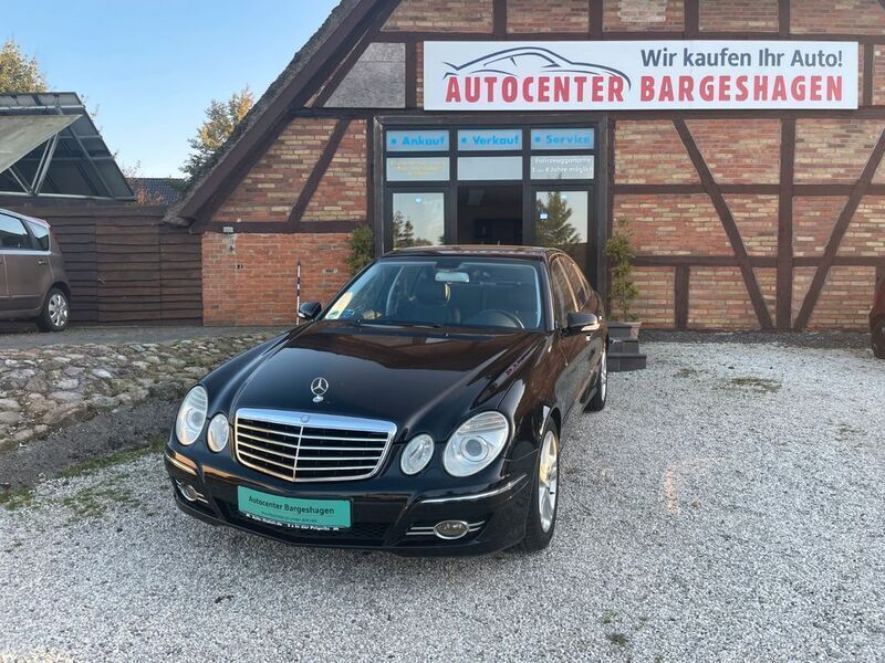Schwarz Gebraucht 2008 Mercedes E230 Limousine | 7.999 € (Fairer Preis) - Bild 1/4