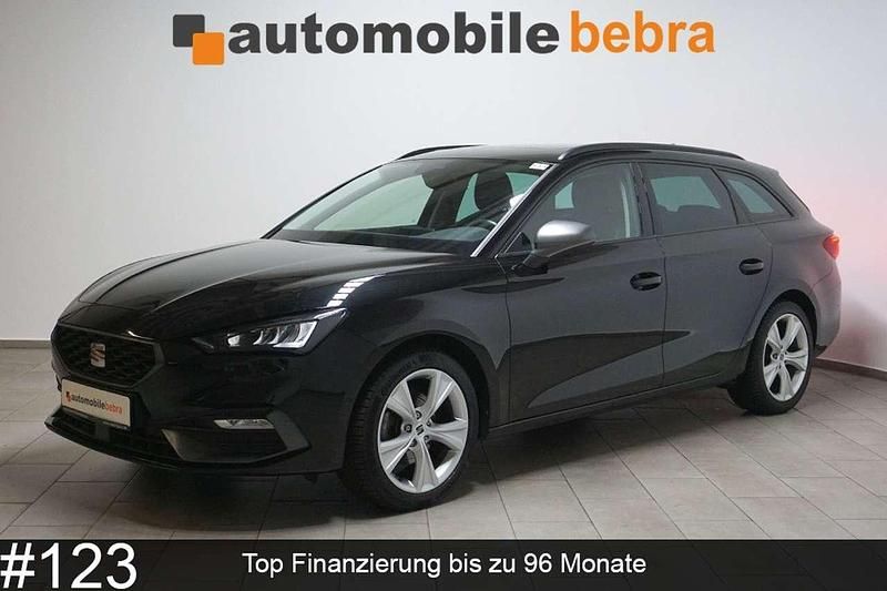 Mitternachtsschwarz Gebraucht 2022 Seat Leon FR-Line Kombi | 21.790 € (Fairer Preis) - Bild 1/4