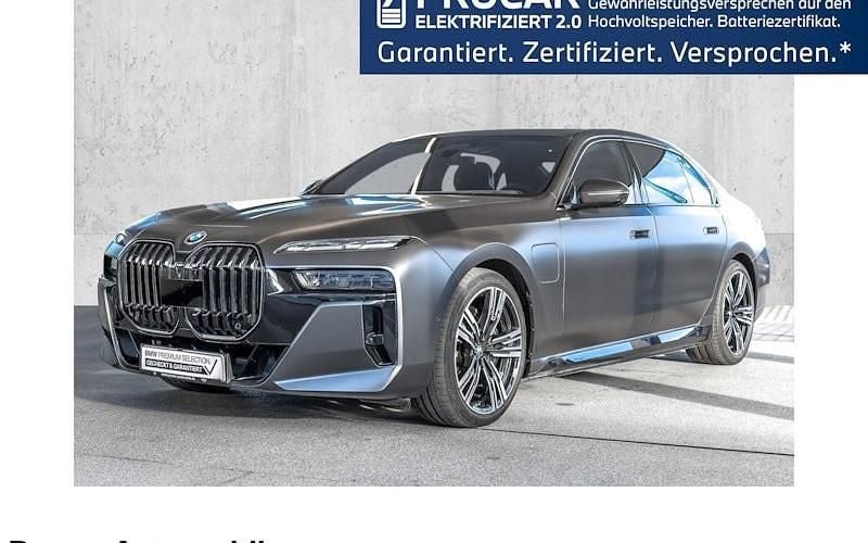 Gebraucht BMW 750e M Sport 489 PS (359 kW) 2024 Limousine
