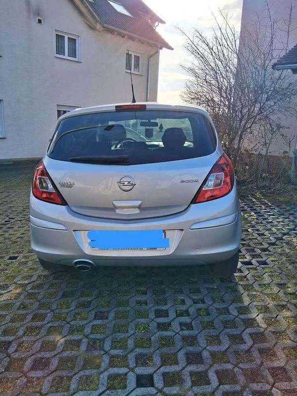 Gebraucht Opel Corsa 69 PS (50 kW) 2012 Kleinwagen