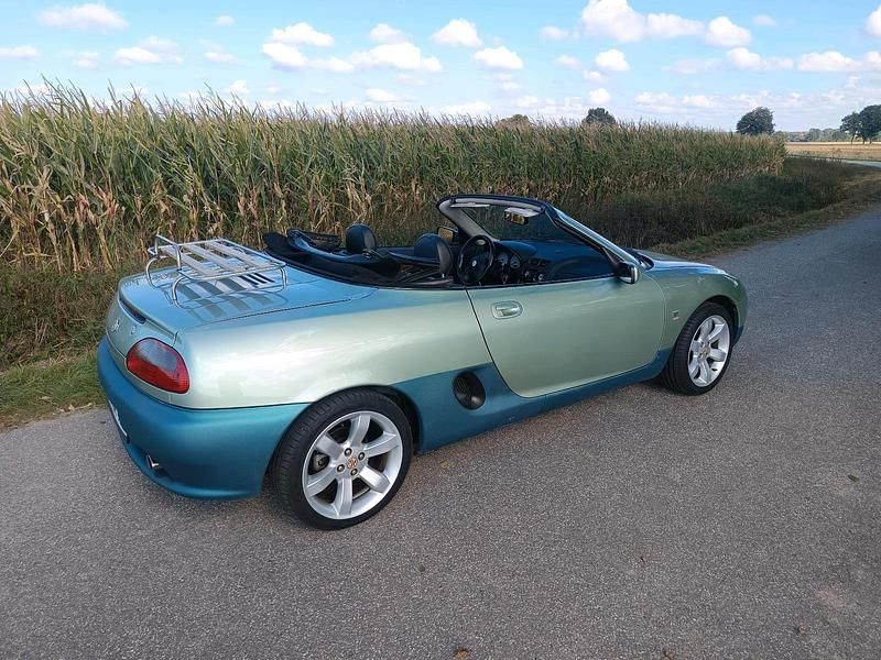 Grün Gebraucht 2000 Rover MGF Cabrio | 3.900 € - Bild 1/4