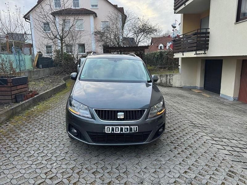 Gebraucht Seat Alhambra 140 PS (102 kW) 2013 Grau Van / Kleinbus