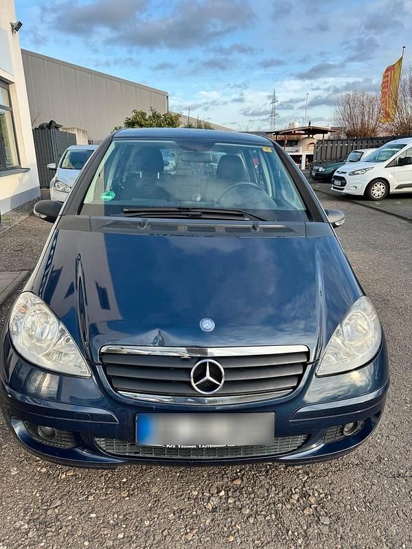 Gebraucht Mercedes A180 105 PS (77 kW) 2007 Blau Kleinwagen