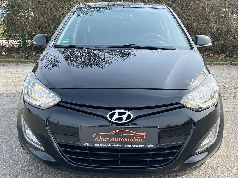 Gebraucht Hyundai i20 GO! 86 PS (63 kW) 2014 Schwarz Kleinwagen