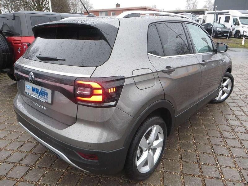 Gebraucht VW T-Cross Style 110 PS (80 kW) 2021 Limestone grey SUV