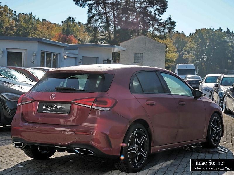 Gebraucht Mercedes A180 AMG 136 PS (100 kW) 2020 Designo patagonienrot Limousine