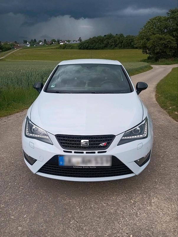 Grau Gebraucht 2015 Cupra Ibiza Kleinwagen | 11.700 € (Fairer Preis) - Bild 1/4