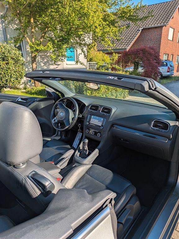 Second-hand VW Golf 105 CP (77 kW) 2011 Gri Cabrio