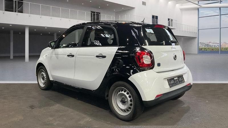 Gebraucht Smart ForFour Electric Drive 60 kW (82 PS) 2021 Weiß Limousine
