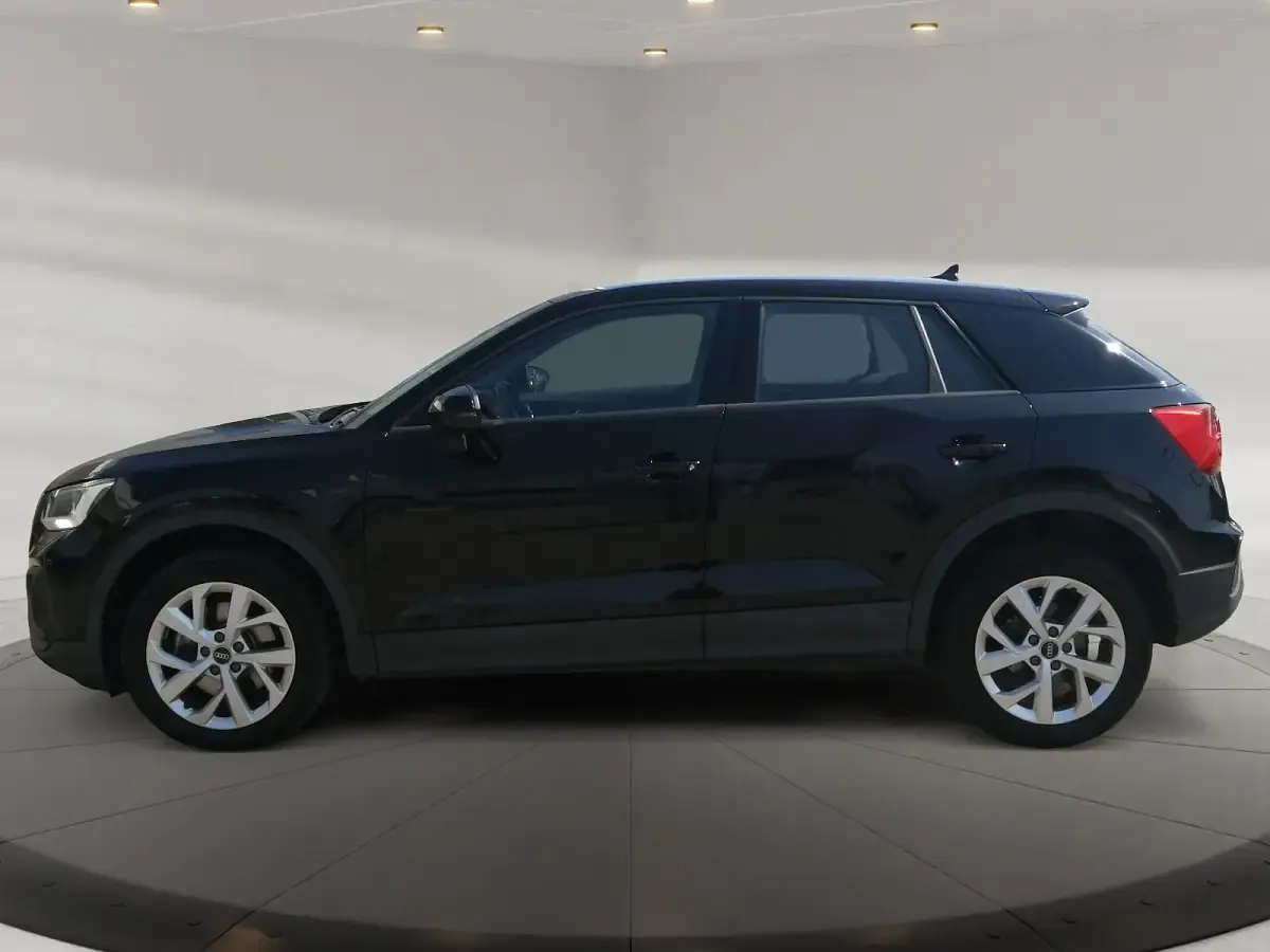 Gebraucht Audi Q2 Comfort 150 PS (110 kW) 2022 Schwarz SUV
