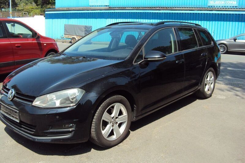 Schwarz Gebraucht 2014 VW Golf VII Comfortline Kombi | 5.800 € (Guter Preis) - Bild 1/4
