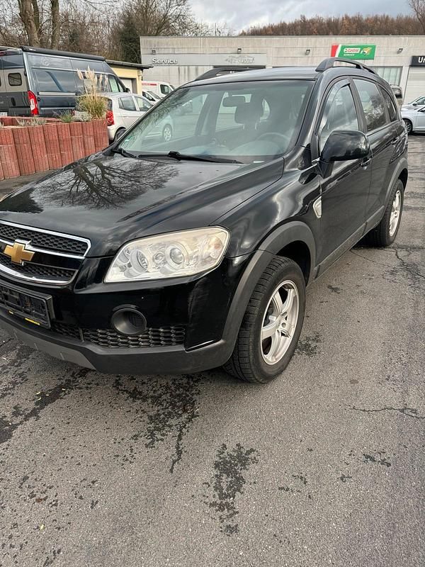 Schwarz Gebraucht 2007 Chevrolet Captiva SUV | 1.700 € (Superpreis) - Bild 1/4