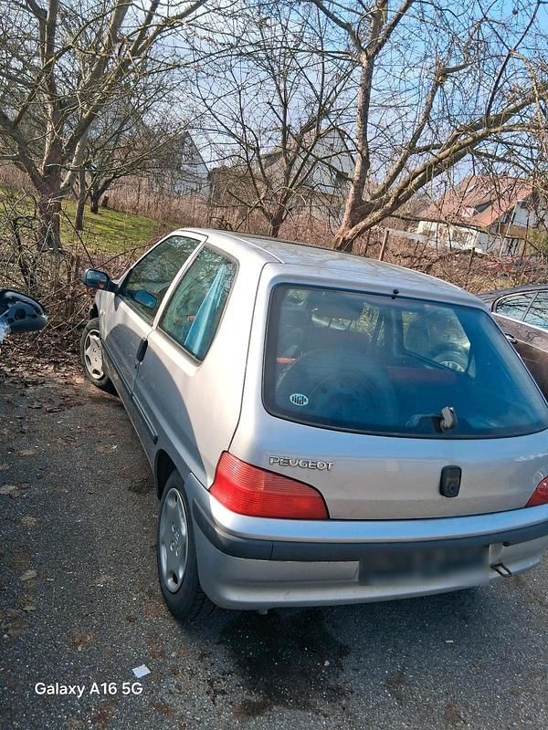 Gebraucht Peugeot 106 Filou 60 PS (44 kW) 2001 Grau Kleinwagen