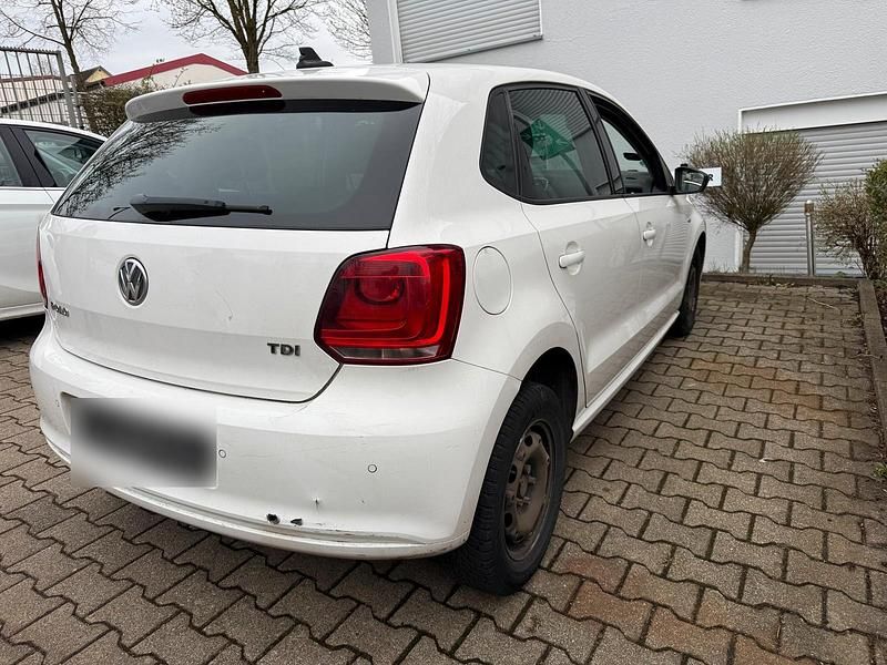 Gebraucht VW Polo 75 PS (55 kW) 2012 Weiß Kleinwagen