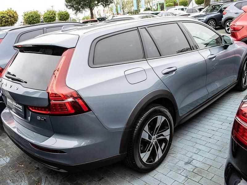 Occasion Volvo V60 CC Plus 197 ch (144 kW) 2023 Gris Break