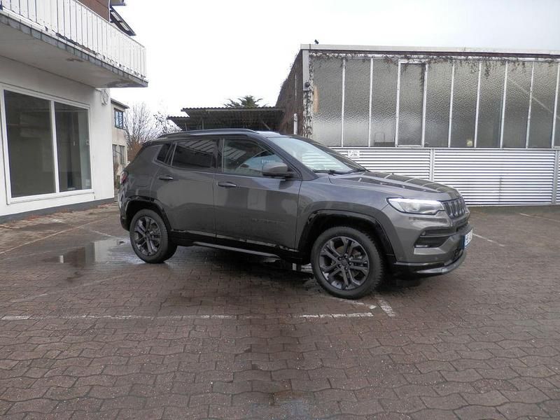 Gebraucht Jeep Compass 80th Anniversary 150 PS (110 kW) 2021 Grau SUV