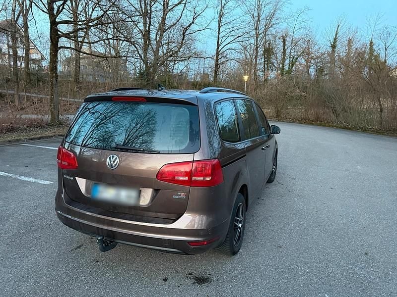 Gebraucht VW Sharan 110 PS (80 kW) 2011 Braun Van / Kleinbus