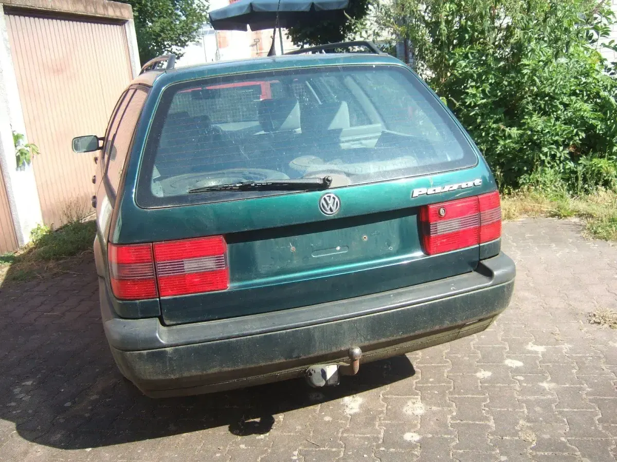 Gebraucht VW Passat 100 PS (73 kW) 1997 Grün Kombi