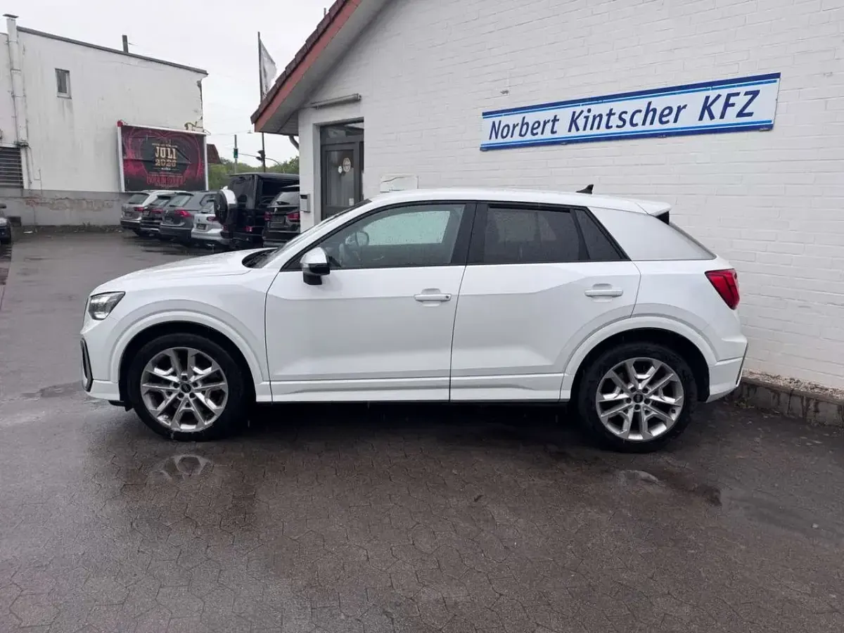 Gebraucht Audi SQ2 Sport 300 PS (220 kW) 2023 Weiß SUV