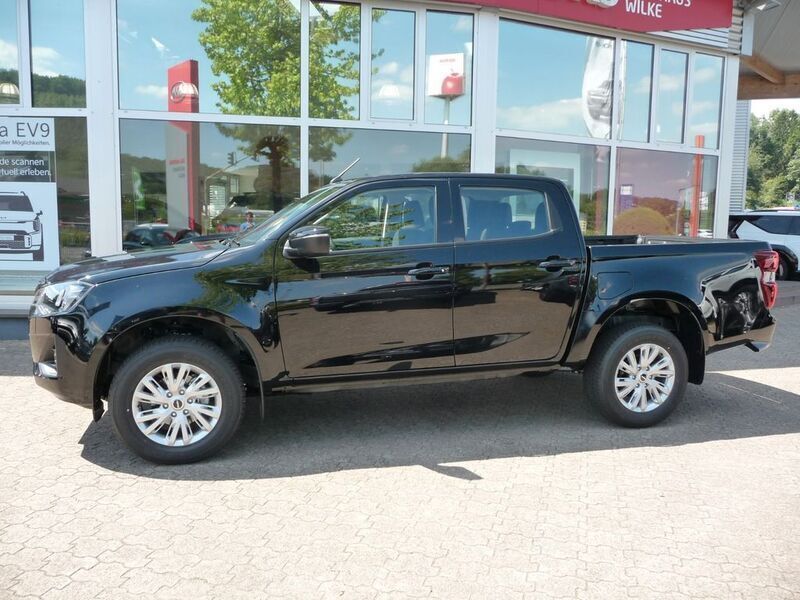 Neu Isuzu D-Max 163 PS (119 kW) 2025 Schwarz Pickup