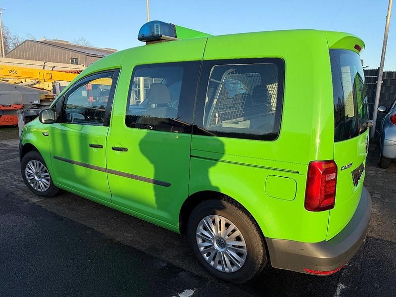 Gebraucht VW Caddy 102 PS (75 kW) 2015 Grün Van / Kleinbus