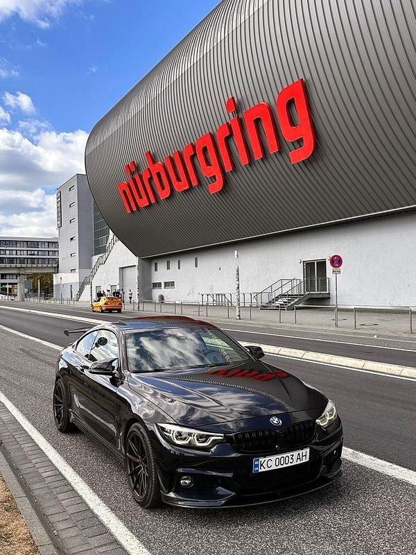 Schwarz Gebraucht 2018 BMW 440 Coupé | 29.999 € (Guter Preis) - Bild 1/4