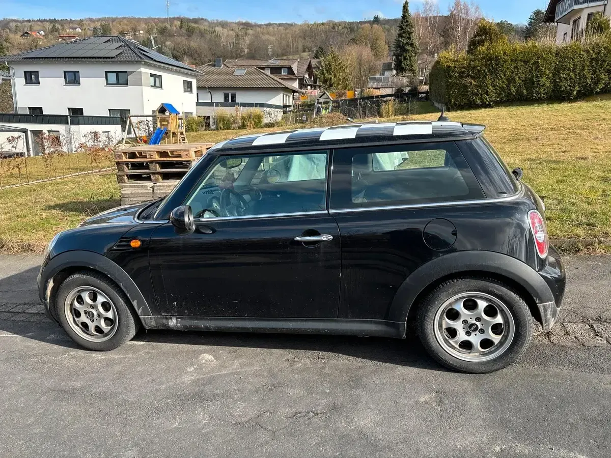 Używany Mini Cooper 120 KM (88 kW) 2011 Czarny Hatchback