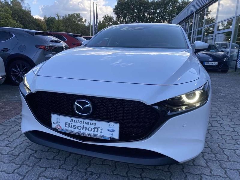 Gebraucht Mazda 3 Sky 140 PS (102 kW) 2025 Snowflake white metallic Limousine