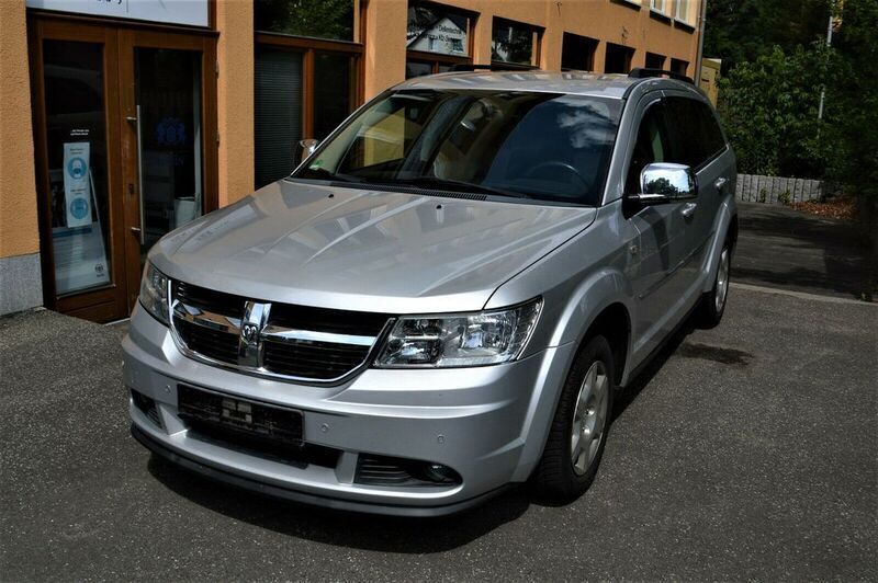 Gebraucht Dodge Journey SXT 140 PS (102 kW) 2010 Silber SUV
