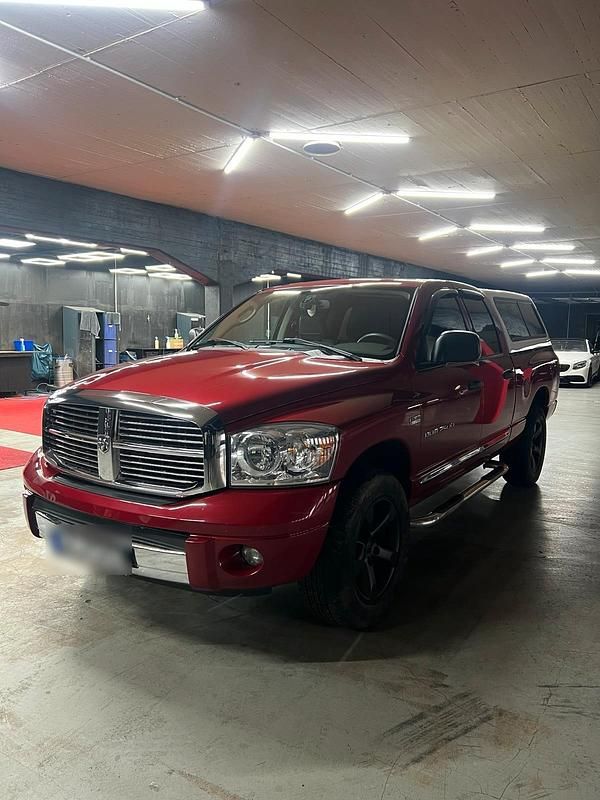 Second-hand Dodge Ram 350 CP (257 kW) 2008 Roșu Pickup