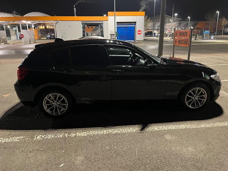 Second-hand BMW 116 109 CP (80 kW) 2015 Negru Hatchback