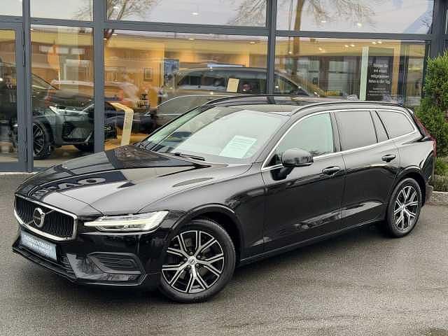 Gebraucht Volvo V60 145 PS (106 kW) 2023 Kombi