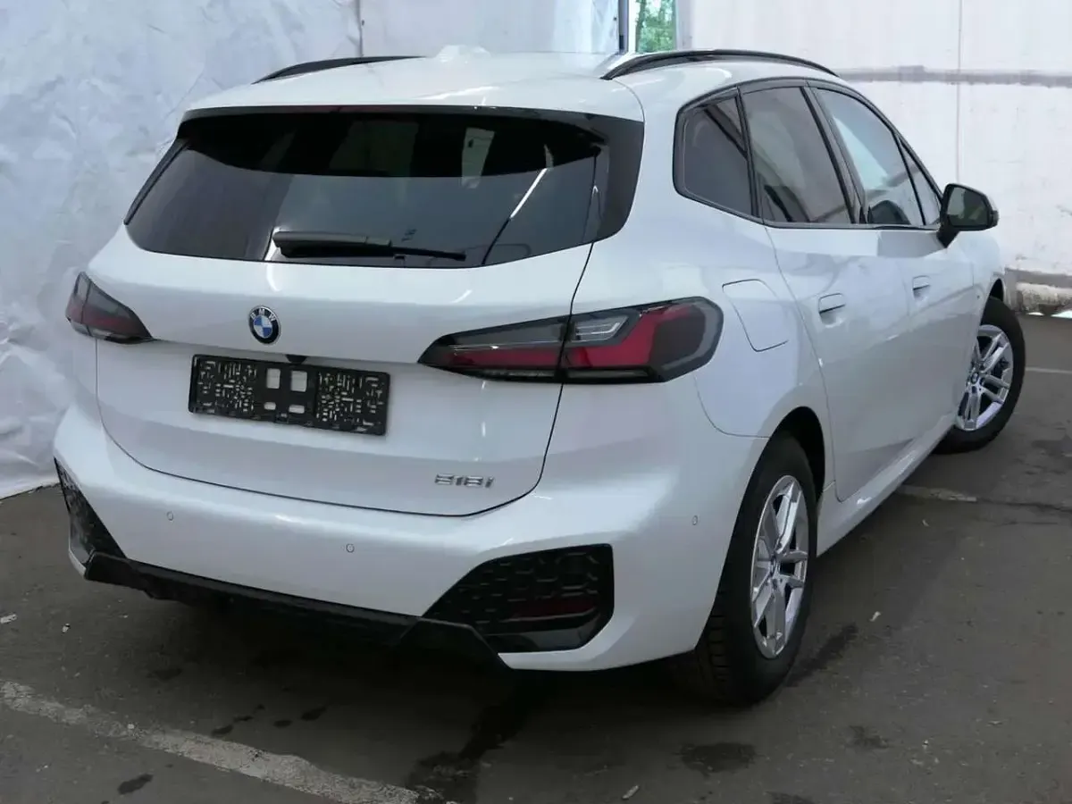 Gebraucht BMW 218 M Sport 136 PS (100 kW) 2024 Alpinweiss 3 Coupé