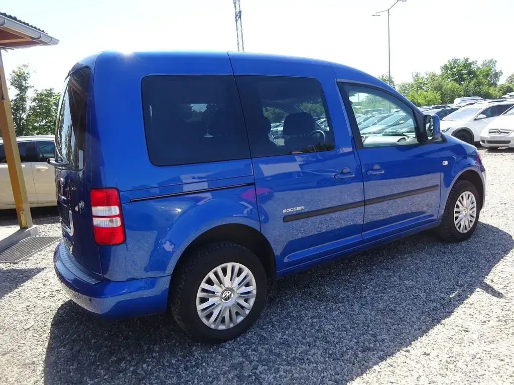 Gebraucht VW Caddy Trendline 105 PS (77 kW) 2014 Blau Van / Kleinbus