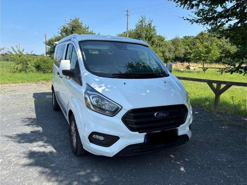 Weiß Gebraucht 2022 Ford Transit Custom Nugget Van / Kleinbus | 46.400 € (Guter Preis) - Bild 1/4