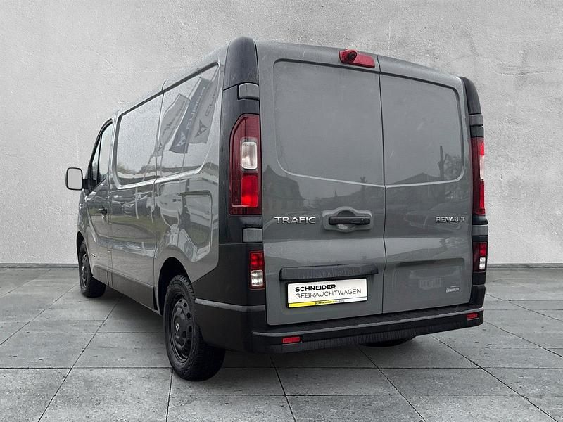 Second-hand Renault Trafic 120 CP (88 kW) 2016 Gri Monovolum