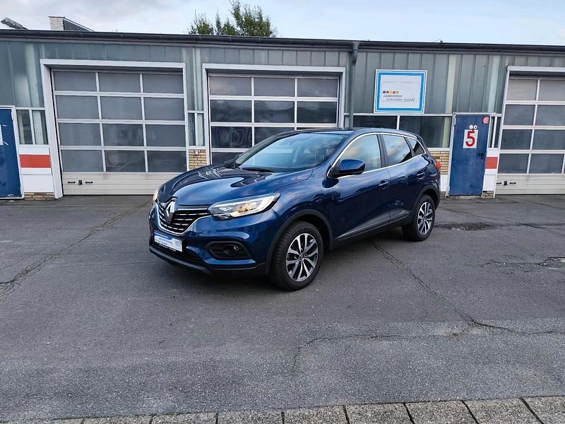 Blau cosmos Gebraucht 2021 Renault Kadjar Business SUV | 19.990 € (Fairer Preis) - Bild 1/4