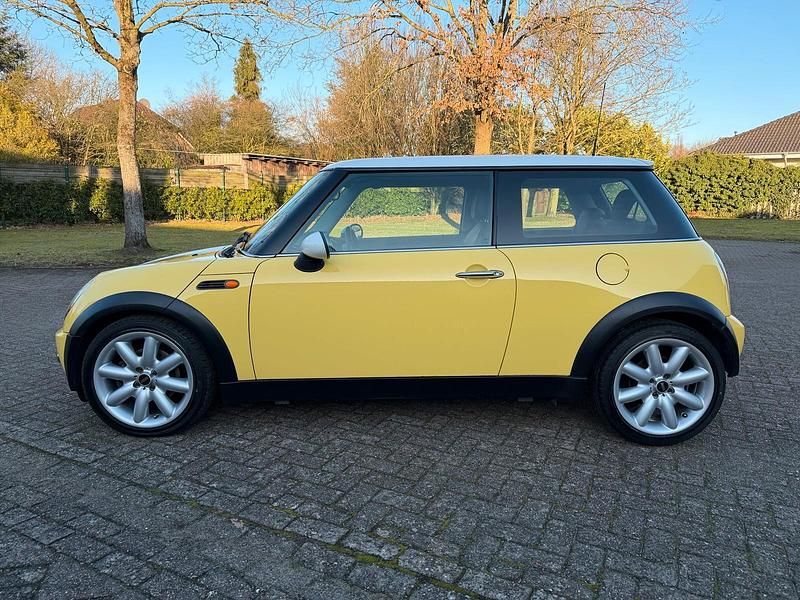 Usata Mini Cooper 116 CV (85 kW) 2003 Giallo Utilitaria