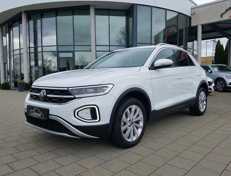 Gebraucht VW T-Roc Style 150 PS (110 kW) 2025 Pure white uni SUV