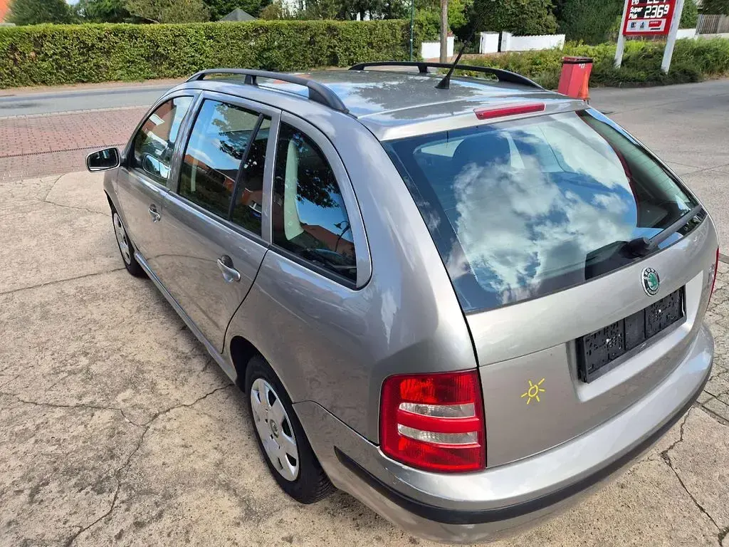 Gebraucht Skoda Fabia Cool Edition 64 PS (47 kW) 2007 Silber Limousine