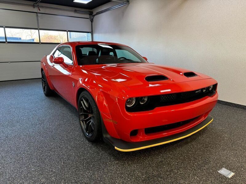 Orange Neu 2025 Dodge Challenger Coupé | 88.600 € (Guter Preis) - Bild 1/4