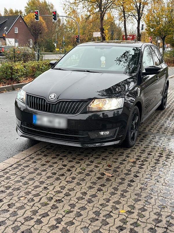 Schwarz Gebraucht 2016 Skoda Rapid Monte Carlo Kleinwagen | 10.500 € - Bild 1/4