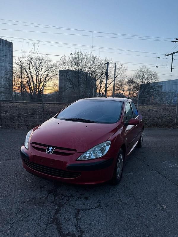 Rot Gebraucht 2005 Peugeot 307 Kombi | 750 € - Bild 1/4