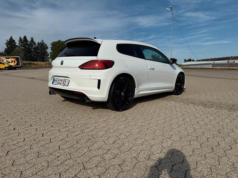 Gebraucht VW Scirocco R 280 PS (205 kW) 2017 Weiß Coupé