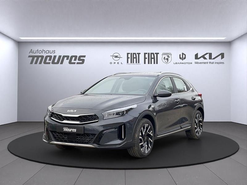 Grau Gebraucht 2024 Kia XCeed Vision SUV | 25.688 € (Guter Preis) - Bild 1/4