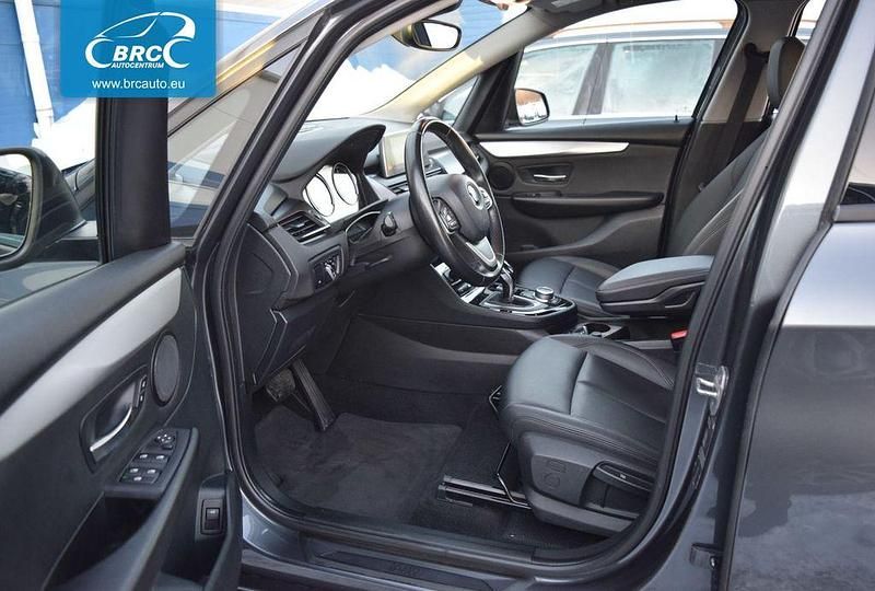 Gebraucht BMW 216 Active Tourer 116 PS (85 kW) 2019 Grau Van / Kleinbus