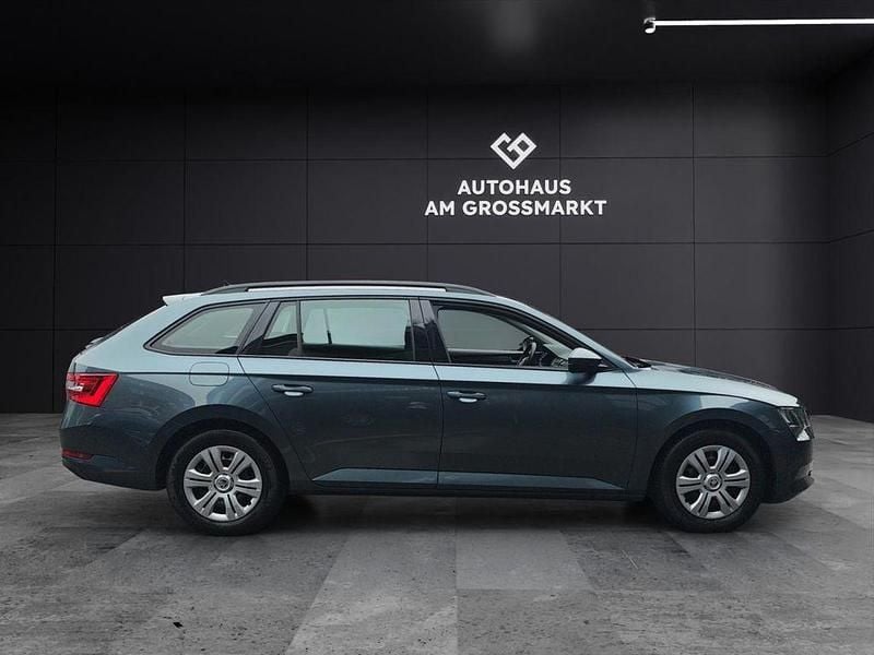 Gebraucht Skoda Superb Active 150 PS (110 kW) 2017 Grau Kombi